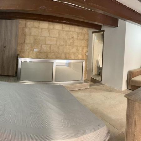 Traditional Townhouse In The Hearth Of Valletta Villa ภายนอก รูปภาพ