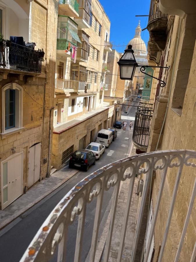 Traditional Townhouse In The Hearth Of Valletta Villa ภายนอก รูปภาพ